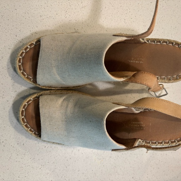 Toms Monica Canvas and Hemp Espadrilles /Wedge Sandals - Picture 2 of 10